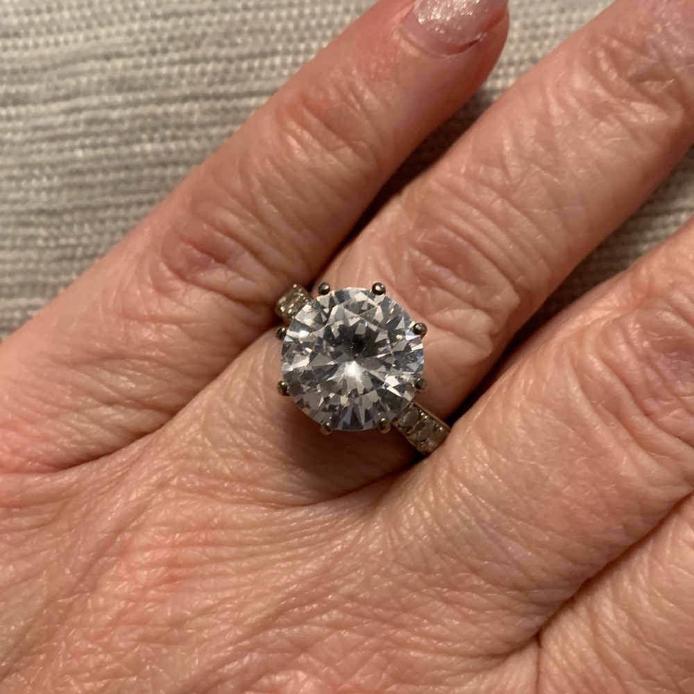 Vintage Bella Luce Simulated Diamond Ring in Sterling Silver